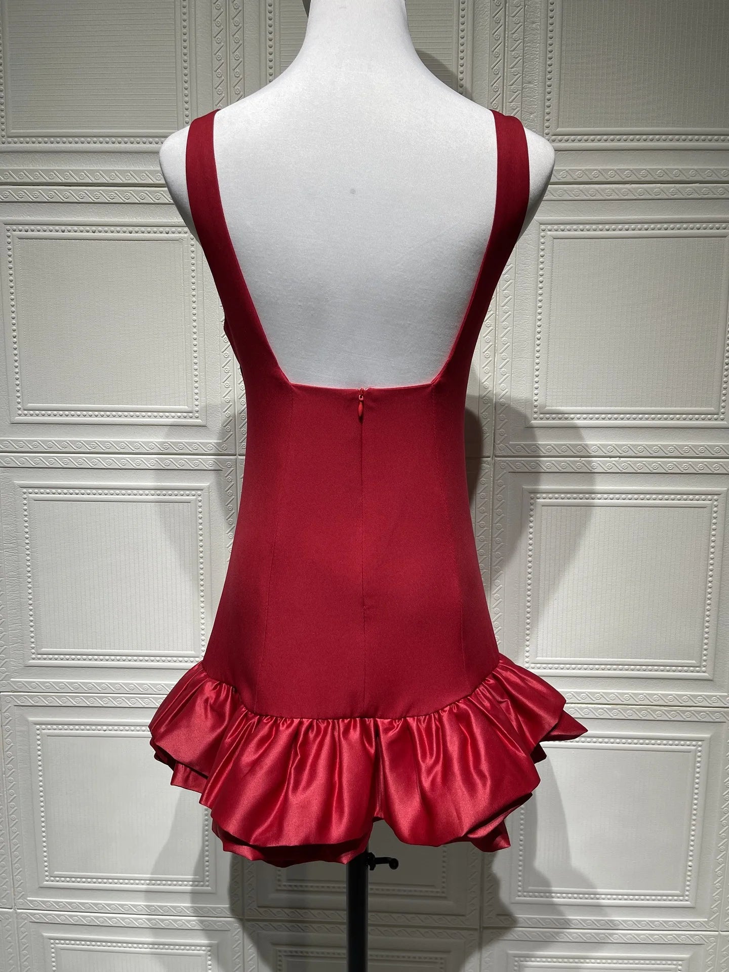 Chic Y2K Sleeveless Backless Mini Dress For Women Elegant Ruffled Hem Folds Short Sundress Holiday Lady Evening Party Vestidos