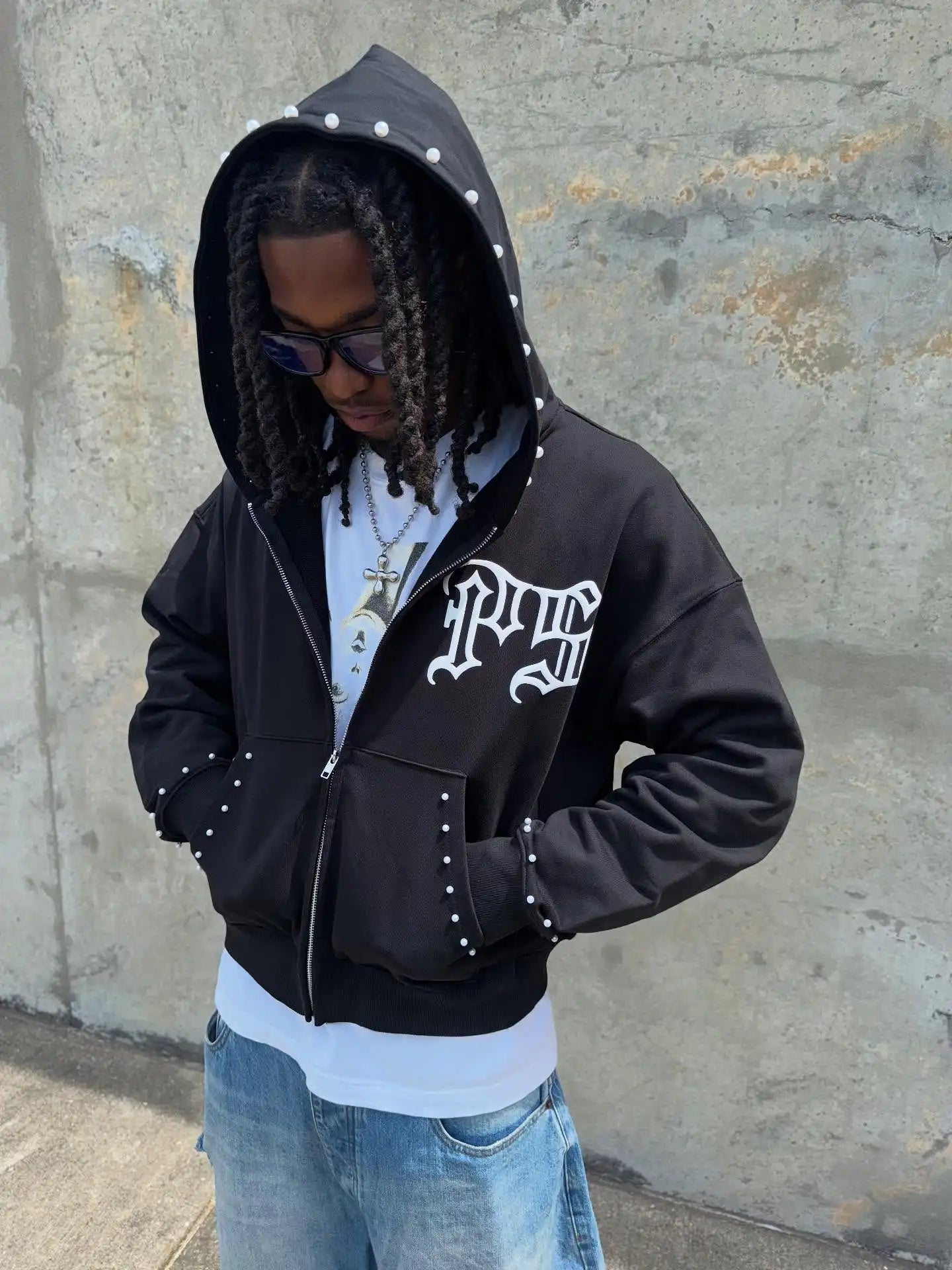 Y2K Style Hoodie with Pearl Details, Gothic Letter Print Zip-Up Hooded Sweatshirt