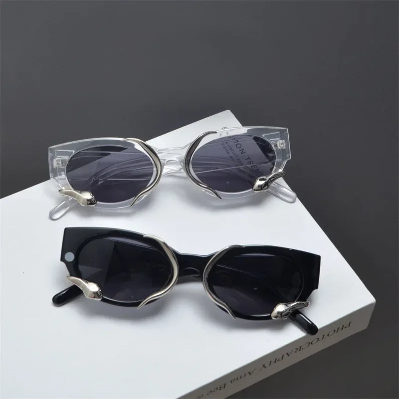 1pc Retro Small Frame Three-Dimensional Snake Y2k Spicy Girl Personality Street Photo Trend Men And Women'S Sunglasses Shades