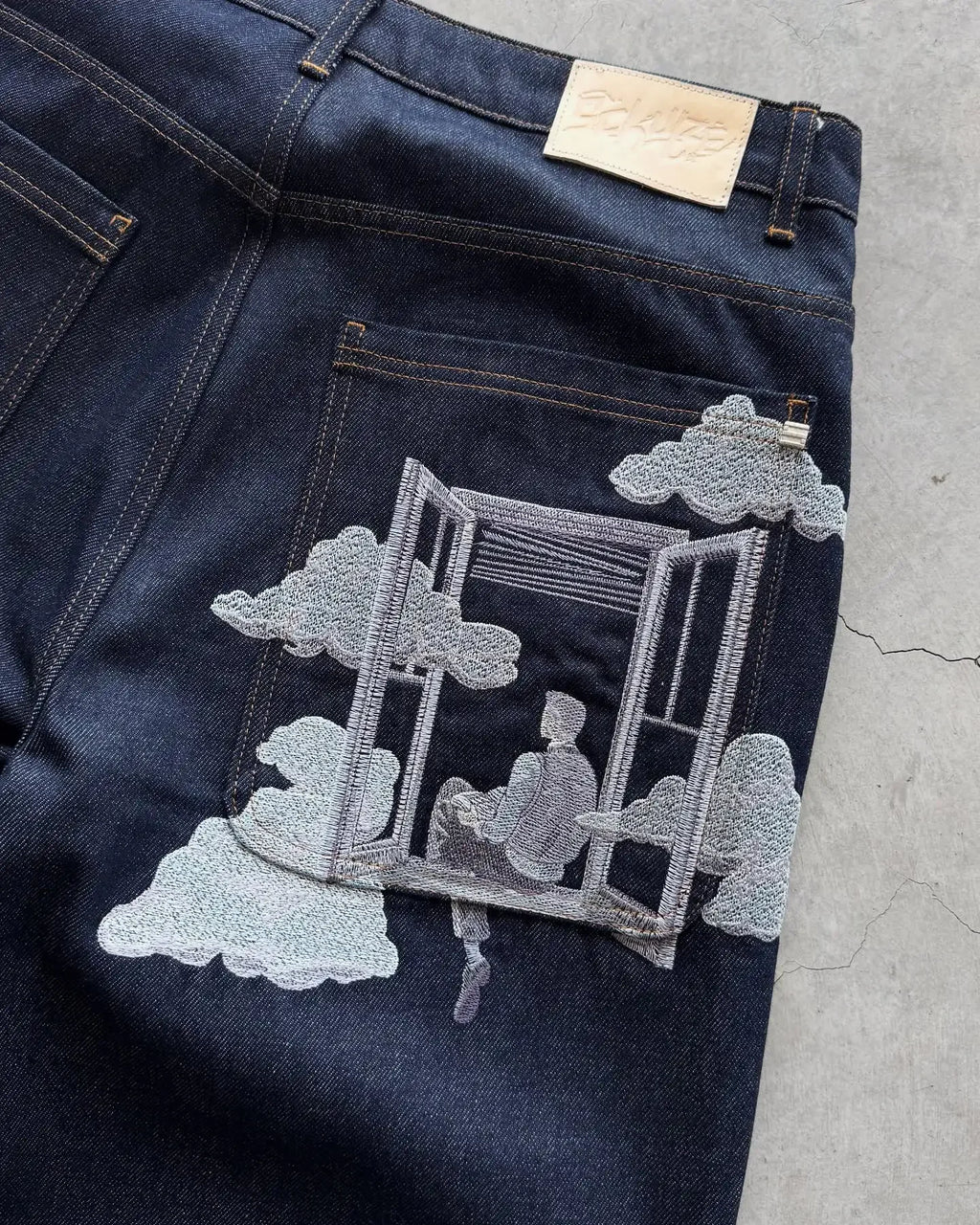 Fashion Cherry Blossom Pocket Embroidery Jeans Shorts Men Women Retro Baggy Black Denim Short Y2k Jorts Hip Hop Streetwear Pants