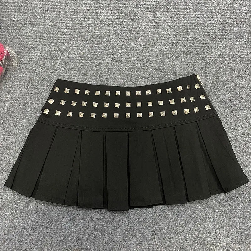 Y2K Sexy Women Clothes Vintage Harajuku Punk Rivet Pleated Skirts Hottie Skirt Summer New Street Gothic Solid E-girl Mini Skirt