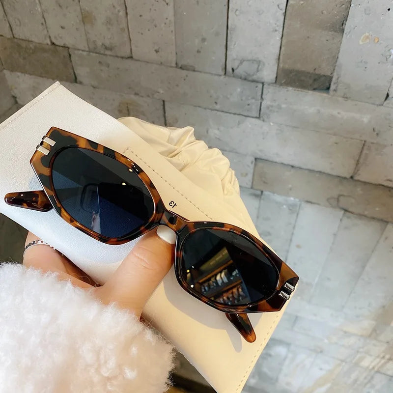 Vintage Black Square Sunglasses Woman Luxury Brand Small Rectangle Sun Glasses Female Gradient Clear Eyewear Oculos De Sol