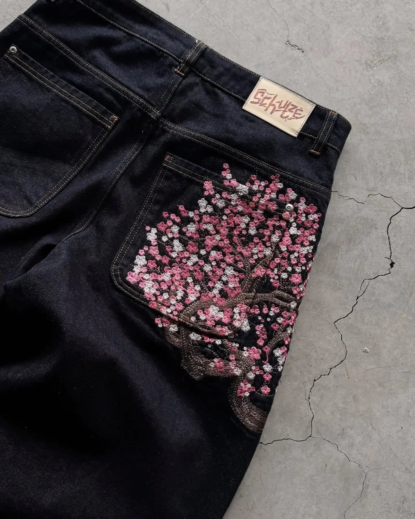 2025 New Y2K Baggy jeans Cherry Blossom Selvedge Embroidery Denim Pants men women denim fabric American Hiphop Streetwear W★★★★